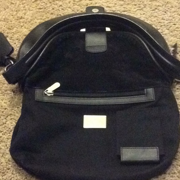 Bally velvet leather shoulder bag - Picture 7 of 8